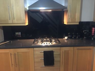 black kitchen splashback 2